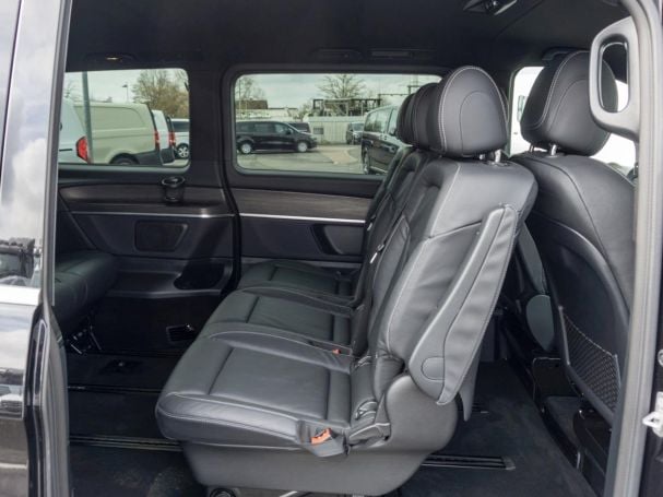 Mercedes-Benz V 300 d Avantgarde extralang MBUX Navi Distronic Mercedes-Benz V 300 d Avantgarde extralang MBUX Navi Distronic