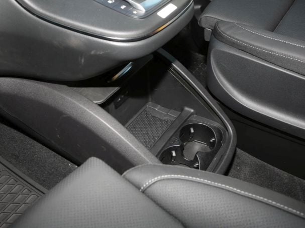 Mercedes-Benz V 300 d Avantgarde lang AMG Night Distronic 360° Mercedes-Benz V 300 d Avantgarde lang AMG Night Distronic 360°