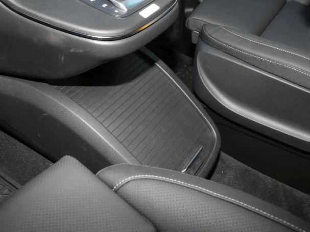 Mercedes-Benz V 300 d AVANTGARDE Lang AMG Night Distronic 360° Mercedes-Benz V 300 d AVANTGARDE Lang AMG Night Distronic 360°