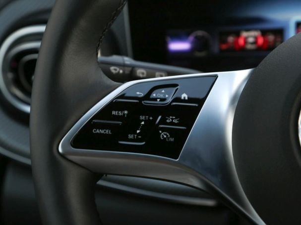 Mercedes-Benz V 300 d Avantgarde lang AMG Night Distronic 360° Mercedes-Benz V 300 d Avantgarde lang AMG Night Distronic 360°