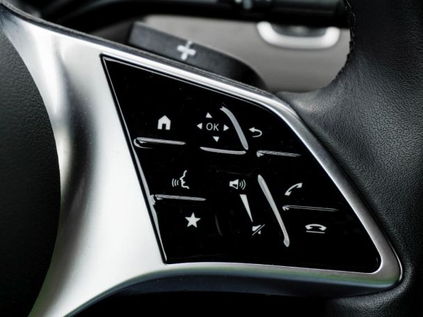 Mercedes-Benz V 300 d AVANTGARDE Lang Navi Standhzg 360° AHK Mercedes-Benz V 300 d AVANTGARDE Lang Navi Standhzg 360° AHK