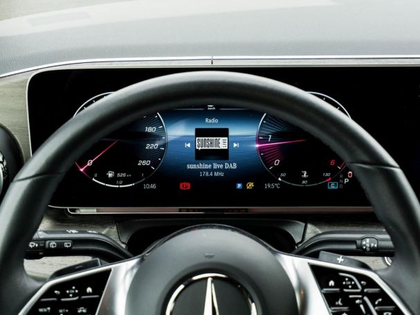 Mercedes-Benz V 300 d AVANTGARDE Lang Navi Standhzg 360° AHK Mercedes-Benz V 300 d AVANTGARDE Lang Navi Standhzg 360° AHK