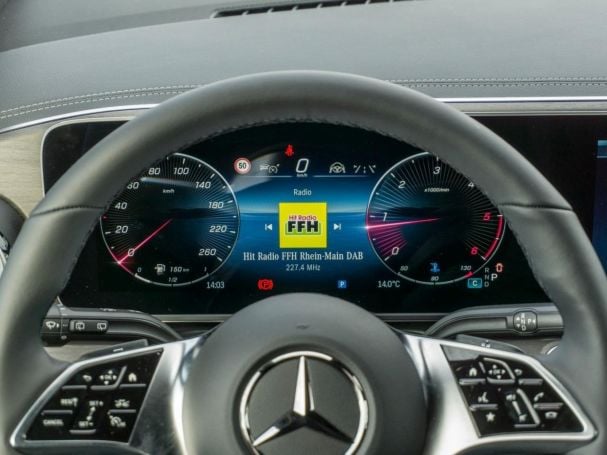 Mercedes-Benz V 300 d AVANTGARDE Lang Distronic Burmester AHK