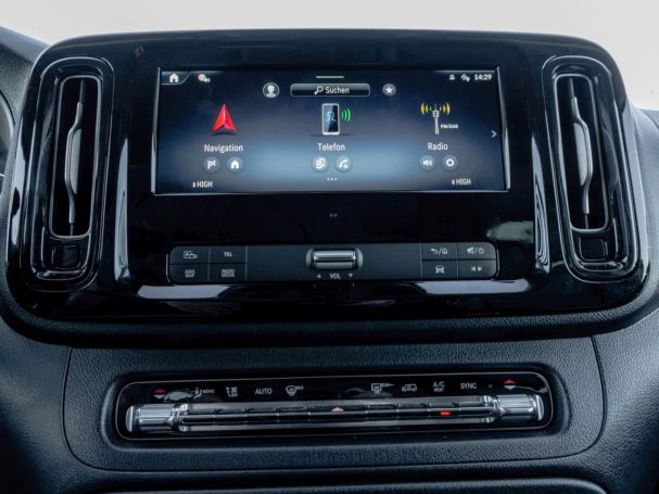 Mercedes-Benz Vito 124 CDI 4x4 Tourer PRO Lang Distronic AHK