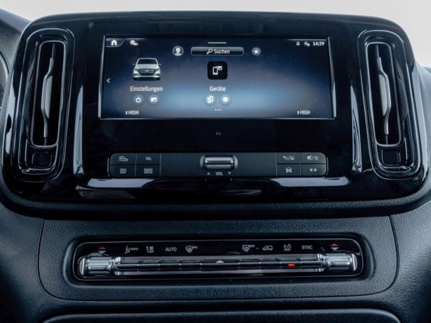 Mercedes-Benz Vito 124 CDI 4x4 Tourer PRO Lang Distronic AHK