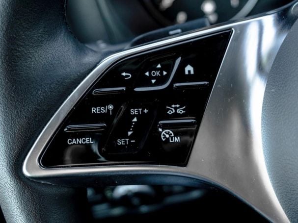 Mercedes-Benz Vito 124 CDI 4x4 Tourer PRO Lang Distronic AHK