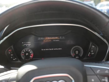 AUDI Q3 40 2,0 TFSI quattro basis MMI Navi+ Panorama