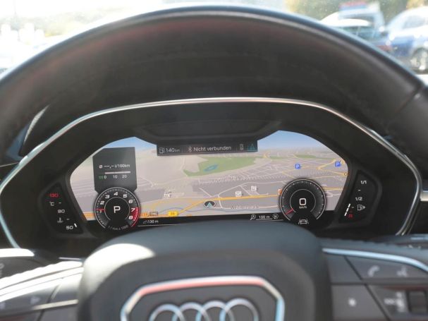 AUDI Q3 40 2,0 TFSI quattro basis MMI Navi+ Panorama AUDI Q3 40 2,0 TFSI quattro basis MMI Navi+ Panorama