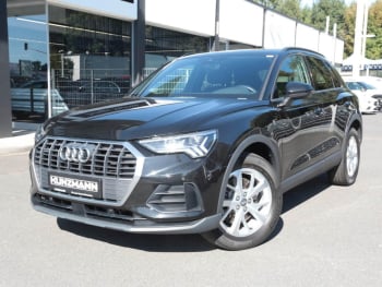 AUDI Q3 40 2,0 TFSI quattro basis MMI Navi+ Panorama