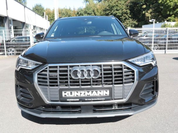 AUDI Q3 40 2,0 TFSI quattro basis MMI Navi+ Panorama AUDI Q3 40 2,0 TFSI quattro basis MMI Navi+ Panorama