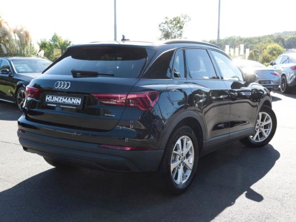 AUDI Q3 40 2,0 TFSI quattro basis MMI Navi+ Panorama AUDI Q3 40 2,0 TFSI quattro basis MMI Navi+ Panorama