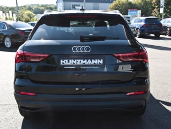 AUDI Q3 40 2,0 TFSI quattro basis MMI Navi+ Panorama