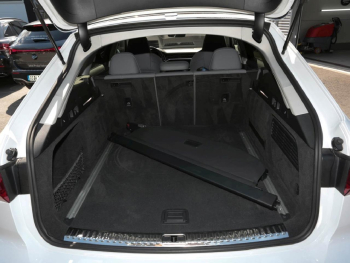 AUDI RS 6 Avant 4.0 TFSI quattro  Keramik B&O HeadUp AUDI RS 6 Avant 4.0 TFSI quattro  Keramik B&O HeadUp