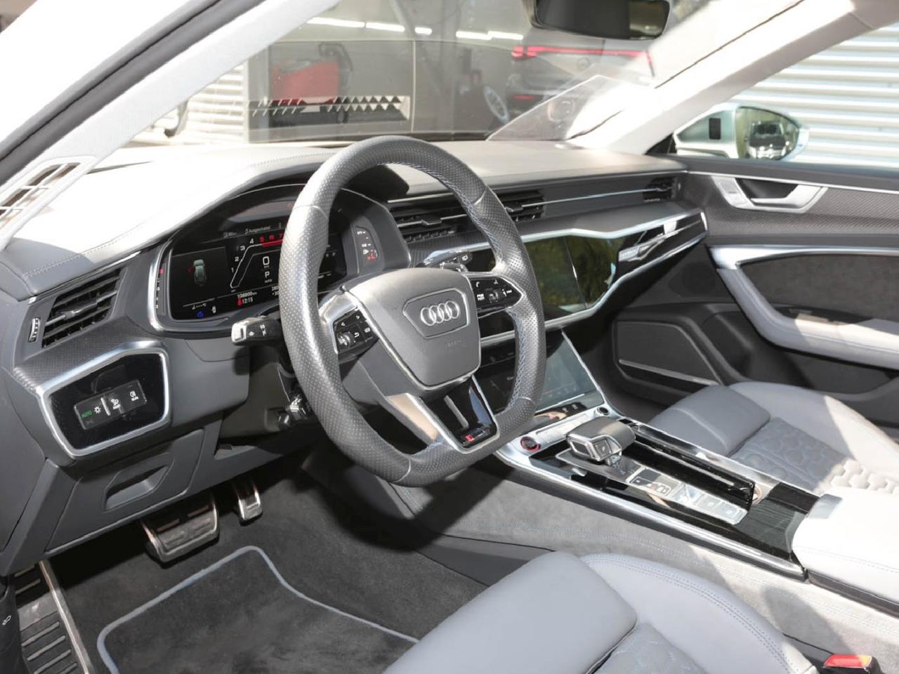 AUDI RS 6 Avant 4.0 TFSI quattro  Keramik B&O HeadUp