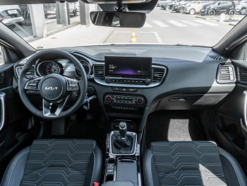 KIA Ceed SW 1.5T Nightline Navi Lenkradhzg Privacy
