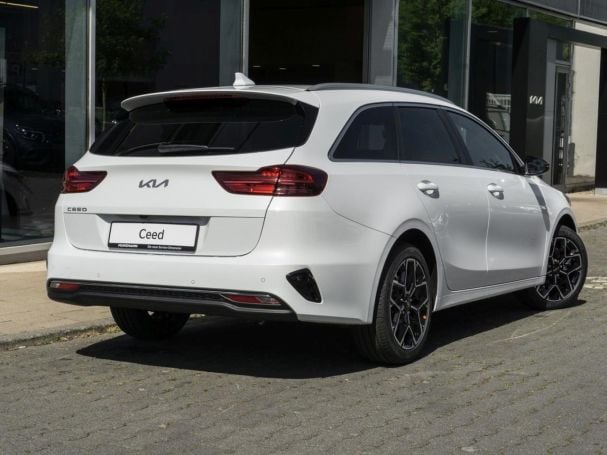 KIA Ceed SW 1.5T Nightline Navi Lenkradhzg Privacy KIA Ceed SW 1.5T Nightline Navi Lenkradhzg Privacy