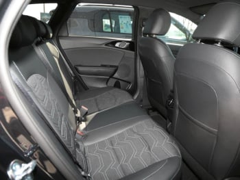 KIA Ceed SW 1.5T Nightline Navi Lenkradhzg Kamera