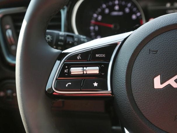 KIA Ceed SW 1.5T Nightline Navi Lenkradhzg Kamera KIA Ceed SW 1.5T Nightline Navi Lenkradhzg Kamera