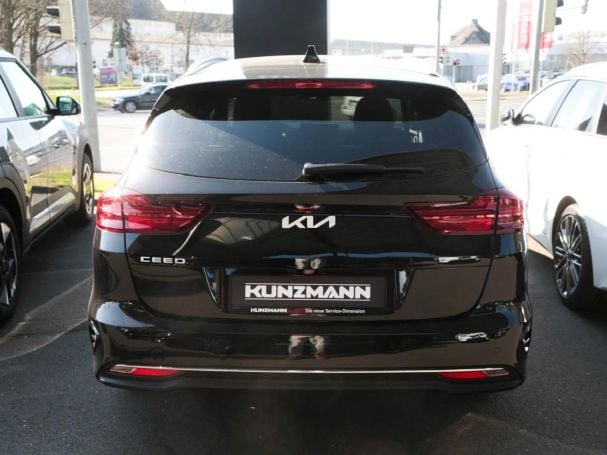 KIA Ceed SW 1.5T Nightline Navi Lenkradhzg Kamera KIA Ceed SW 1.5T Nightline Navi Lenkradhzg Kamera