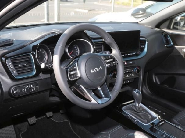 KIA Ceed SW 1.5T Nightline Navi Lenkradhzg Kamera KIA Ceed SW 1.5T Nightline Navi Lenkradhzg Kamera