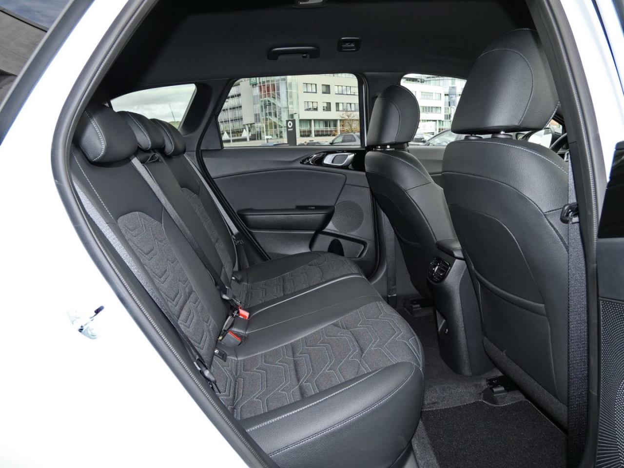 KIA Ceed SW 1.0T DCT Nightline Navi Lenkradhzg ACC