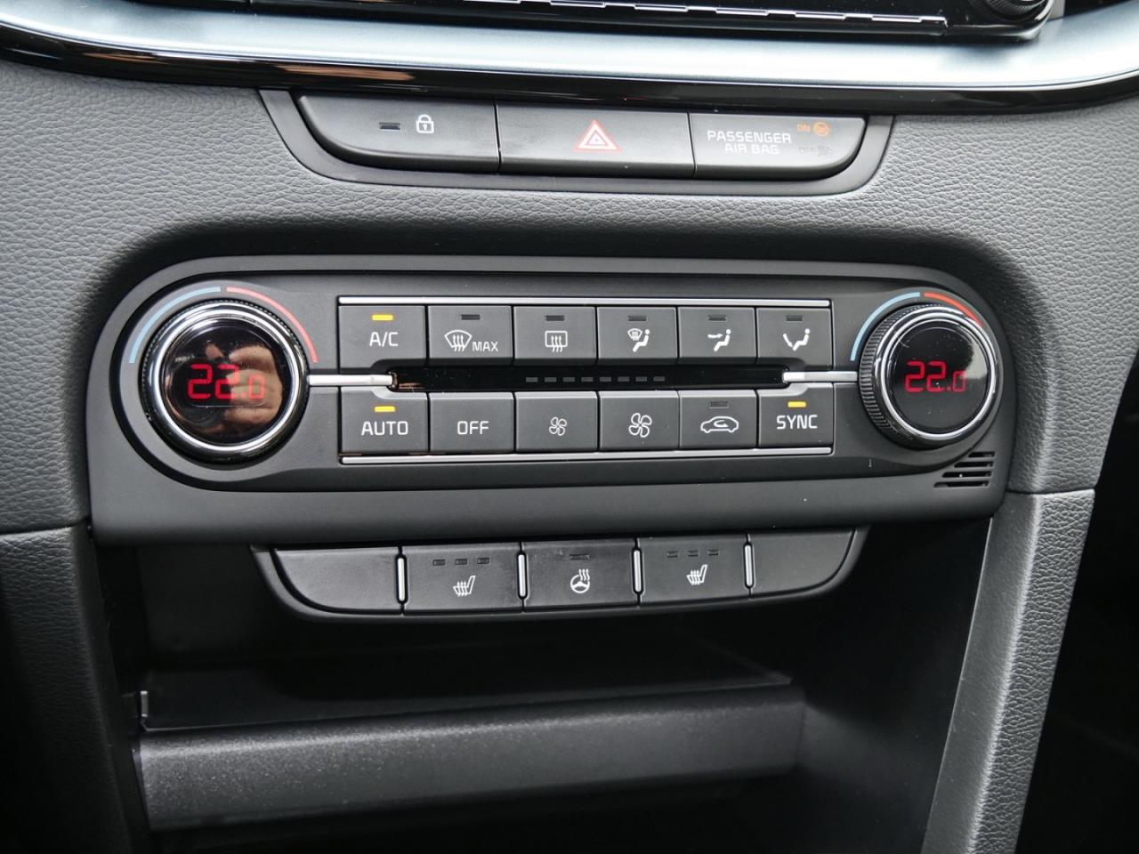 KIA Ceed SW 1.0T DCT Nightline Navi Lenkradhzg ACC