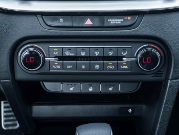KIA Ceed SW 1.5T DCT GT-Line Navi Kamera JBL-Sound