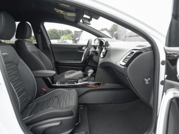 KIA Ceed SW 1.5T DCT GT-Line Navi Kamera Privacy JBL