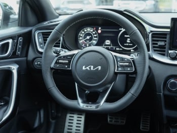 KIA Ceed SW 1.5T DCT GT-Line Performance JBL Panorama