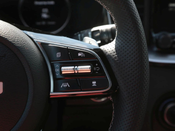KIA Ceed SW 1.5T DCT GT-Line Navi Kamera Memory JBL