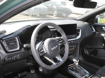 KIA Ceed SW 1.5T DCT GT-Line Navi Kamera Memory JBL