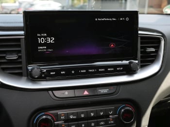 KIA Ceed SW 1.5T DCT GT-Line Navi Kamera ACC JBL