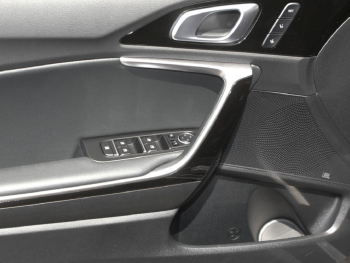 KIA Ceed SW 1.5T DCT GT-Line Navi Kamera Memory JBL