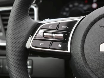 KIA Ceed SW 1.5T DCT GT-Line Navi Kamera Memory JBL