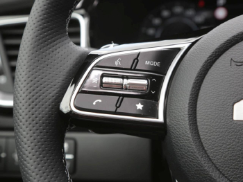 KIA Ceed SW 1.5T DCT GT-Line Navi Kamera Memory JBL
