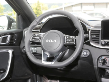 KIA Ceed SW 1.5T DCT GT-Line Navi Kamera Memory JBL