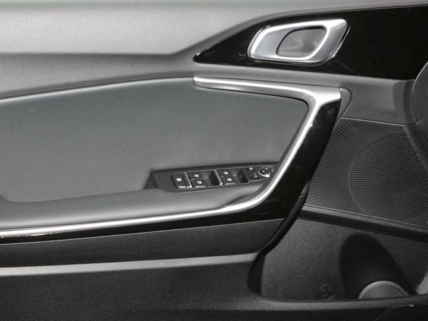 KIA Ceed SW 1.5T DCT GT Line Navi Kamera ACC JBL KIA Ceed SW 1.5T DCT GT Line Navi Kamera ACC JBL