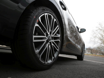 KIA Ceed SW 1.5T DCT GT Line Navi Kamera ACC JBL
