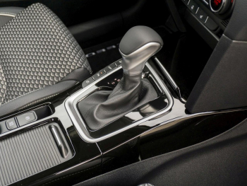 KIA Ceed SW 1.6 PHEV DCT Spirit Sitzkomfort-P LED Kamera