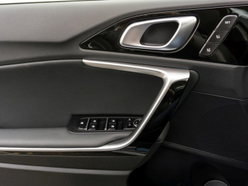 KIA Ceed SW 1.6 PHEV DCT Spirit Sitzkomfort-P LED Kamera