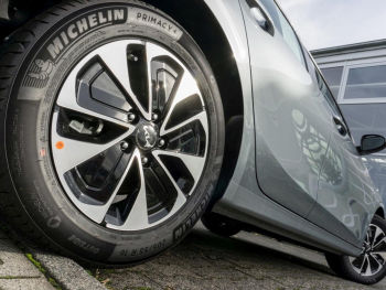 KIA Ceed SW 1.6 PHEV DCT Spirit Sitzkomfort-P LED Kamera