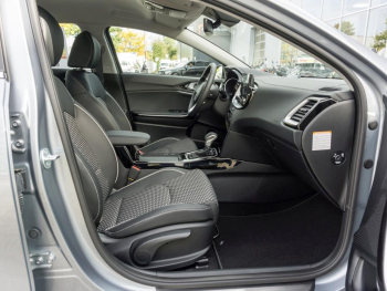 KIA Ceed SW 1.6 PHEV DCT Spirit Sitzkomfort-P LED Kamera