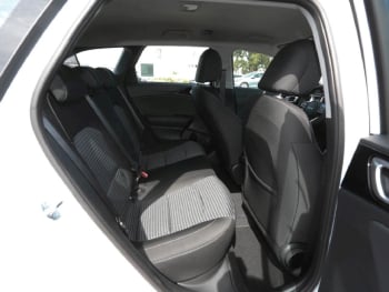 KIA Ceed SW 1.5T DCT Spirit Navi Kamera JBL-Sound