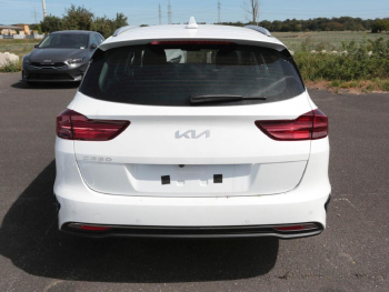 KIA Ceed SW 1.5T DCT Spirit Navi Kamera JBL-Sound