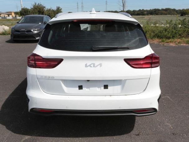 KIA Ceed SW 1.5T DCT Spirit Navi Kamera JBL-Sound KIA Ceed SW 1.5T DCT Spirit Navi Kamera JBL-Sound