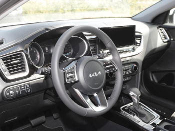 KIA Ceed SW 1.5T DCT Spirit Navi Kamera JBL-Sound