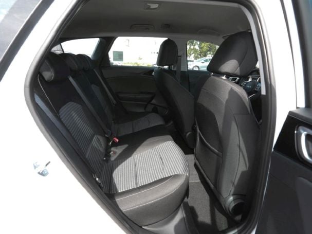 KIA Ceed SW 1.5T DCT Spirit Navi Kamera JBL-Sound KIA Ceed SW 1.5T DCT Spirit Navi Kamera JBL-Sound