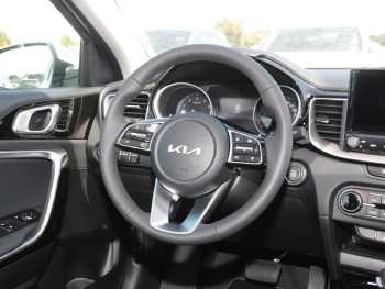 KIA Ceed SW 1.5T DCT Spirit Navi Kamera JBL-Sound