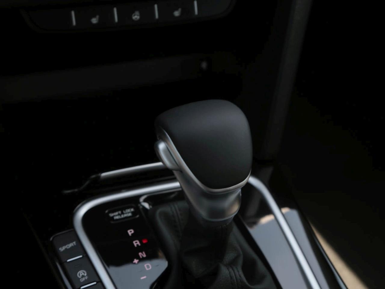 KIA Ceed SW 1.5T DCT Spirit Navi Lenkradhzg JBL ACC