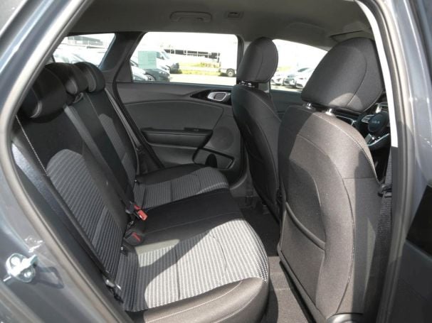 KIA Ceed SW 1.5T DCT Spirit Navi Lenkradhzg JBL ACC KIA Ceed SW 1.5T DCT Spirit Navi Lenkradhzg JBL ACC
